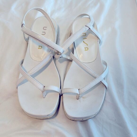 White adjustable strappy sandals - Picture 3 of 8